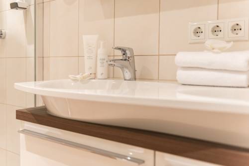 Imagen de la habitación del Hotel Bergkristall, Dalaas. Foto 15