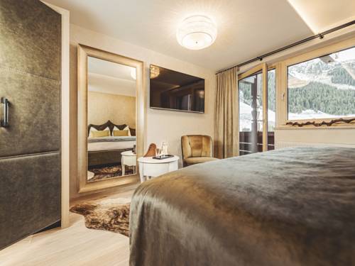 Imagen de la habitación del Hotel Bergkristall, Hippach. Foto 10