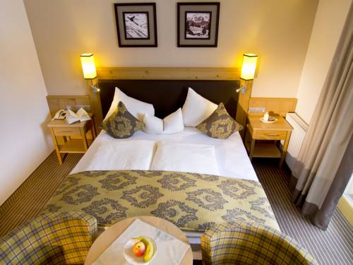 Imagen de la habitación del Hotel Bergkristall, Oberau. Foto 3