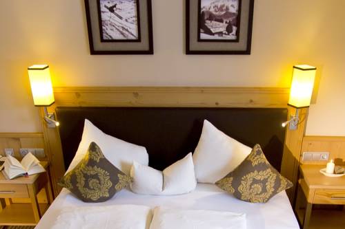 Imagen de la habitación del Hotel Bergkristall, Oberau. Foto 5