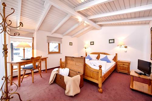Imagen de la habitación del Hotel Bergland, Hammersbach. Foto 9