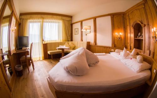 Imagen de la habitación del Hotel Bergland, Merano. Foto 9