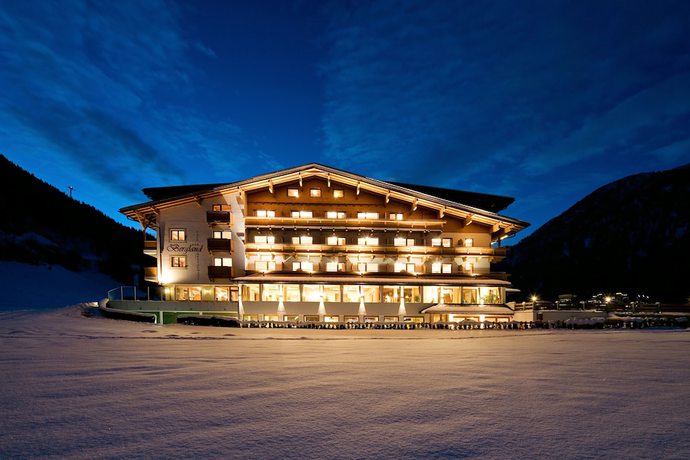 Imagen general del Hotel Bergland, PERTISAU. Foto 1