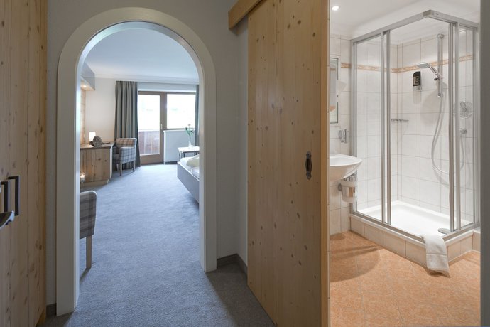 Imagen de la habitación del Hotel Bergland, PERTISAU. Foto 11