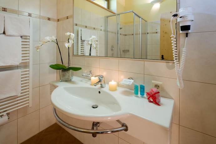Imagen de la habitación del Hotel Bergland, PERTISAU. Foto 15