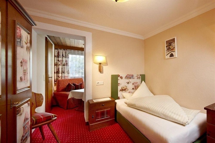 Imagen de la habitación del Hotel Bergland, Plangeross. Foto 7