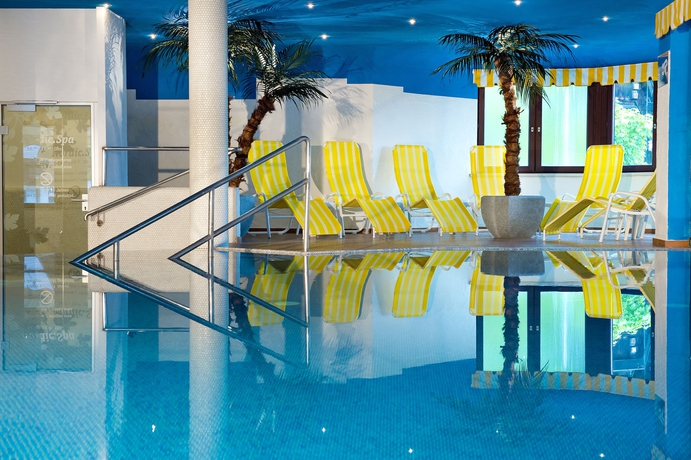 Imagen de la piscina del Hotel Bergland, Seefeld in Tirol. Foto 16