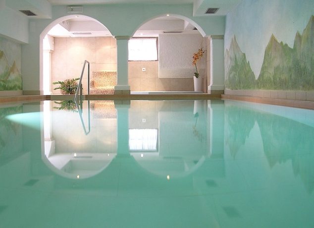 Imagen de la piscina del Hotel Bergland, Valle Aurina. Foto 16