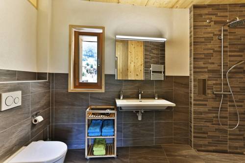 Imagen de la habitación del Hotel BerglandHof Ernen. Foto 13