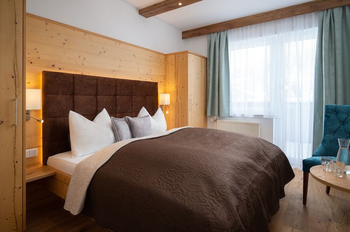 Imagen de la habitación del Hotel Bergnest - Fr&uuml;hst&uuml;ckspension Katschberg. Foto 8