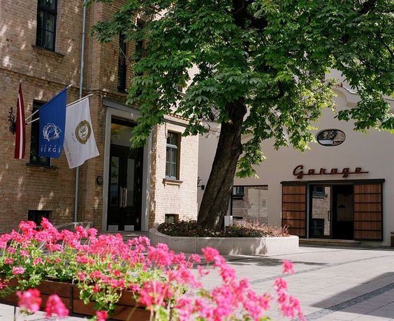 Imagen general del Hotel Bergs Suites. Foto 2