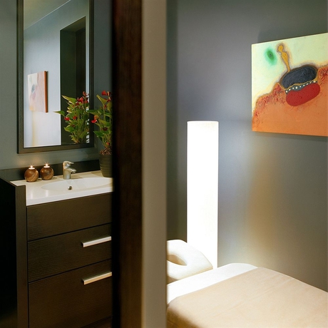 Imagen de los interiores del Hotel Bergs Suites. Foto 12