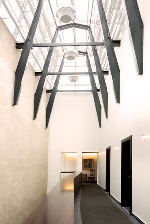 Imagen de los interiores del Hotel Bergs Suites. Foto 13