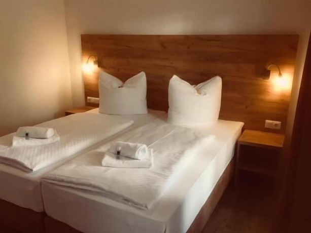 Imagen de la habitación del Hotel Bergschl&ouml;sschen, J&uuml;terbog. Foto 7
