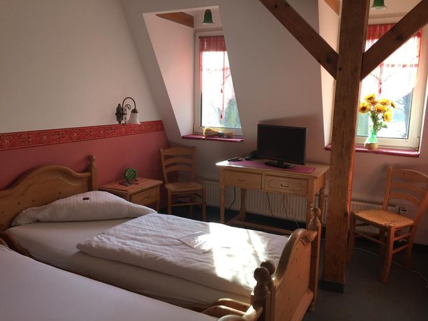 Imagen de la habitación del Hotel Bergschl&ouml;sschen, J&uuml;terbog. Foto 8