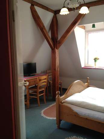 Imagen de la habitación del Hotel Bergschl&ouml;sschen, J&uuml;terbog. Foto 11
