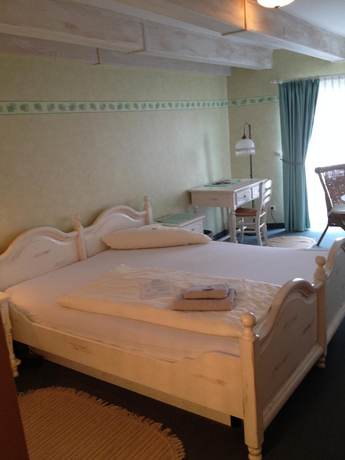 Imagen de la habitación del Hotel Bergschl&ouml;sschen, J&uuml;terbog. Foto 20