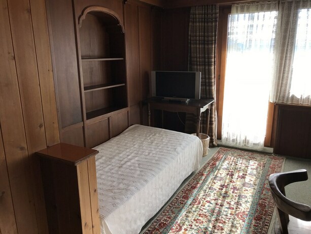 Imagen de la habitación del Hotel Bergsonne Rigi. Foto 18