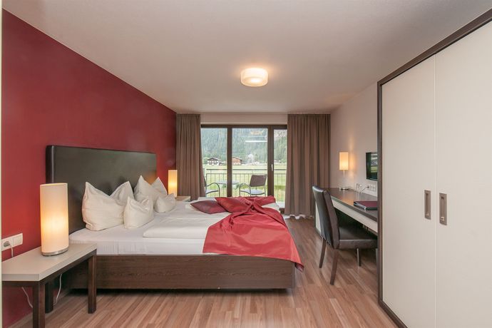 Imagen de la piscina del Hotel Bergwelt. Foto 16