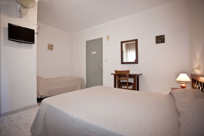 Imagen de la habitación del Hotel Beri. Foto 9