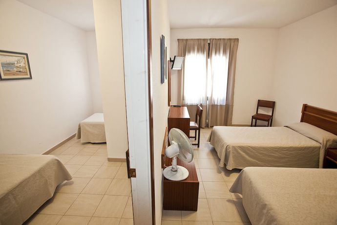 Imagen de la habitación del Hotel Beri. Foto 10