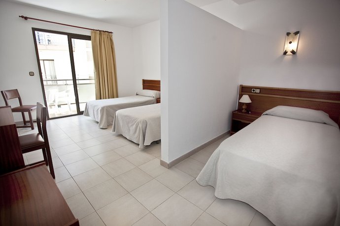 Imagen de la habitación del Hotel Beri. Foto 13