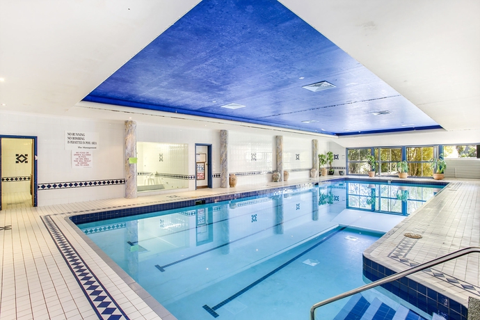 Imagen de la piscina del Hotel Berida. Foto 14