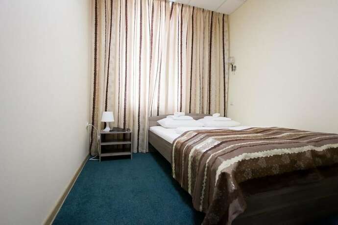 Imagen de la habitación del Hotel Berison Kamala. Foto 11