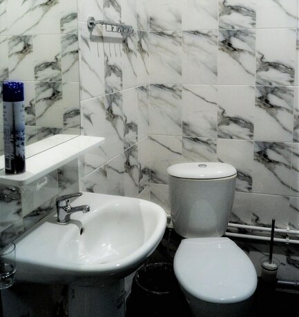 Imagen de la habitación del Hotel Berison Kamala. Foto 12