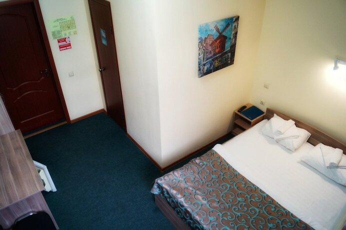 Imagen de la habitación del Hotel Berison Kamala. Foto 14