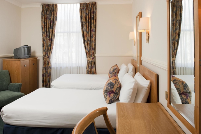 Imagen de la habitación del Hotel Berjaya Eden Park London. Foto 7