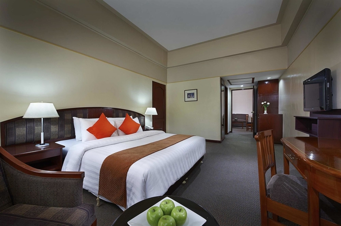 Imagen de la habitación del Hotel Berjaya Makati. Foto 12