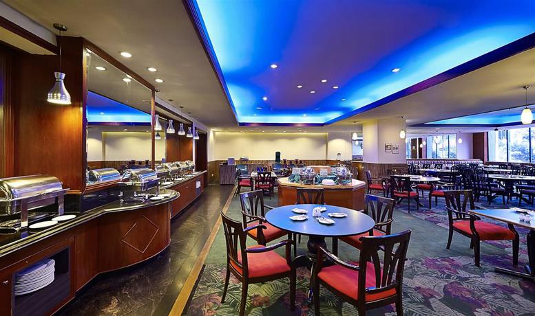 Imagen del bar/restaurante del Hotel Berjaya Penang. Foto 2