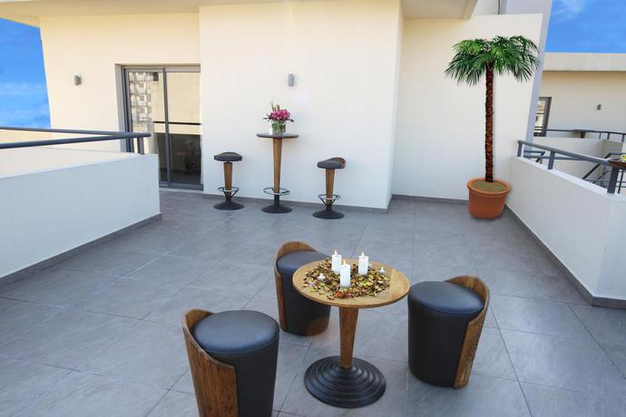 Imagen de los exteriores del Hotel Berkeley, Beirut. Foto 9