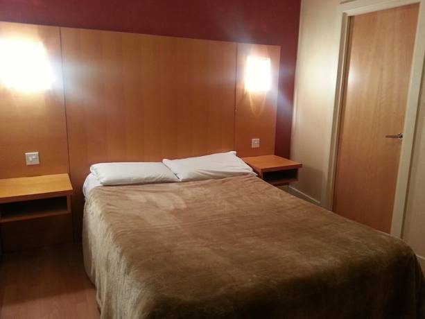 Imagen de la habitación del Hotel Berkeley Court. Foto 8