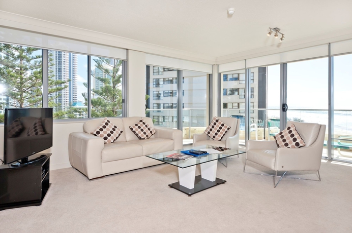 Imagen de los interiores del Hotel Berkeley On The Beach. Foto 11