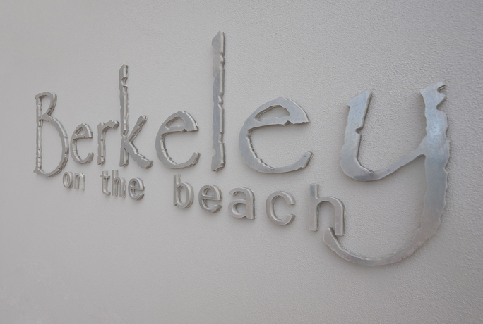 Imagen de los interiores del Hotel Berkeley On The Beach. Foto 12