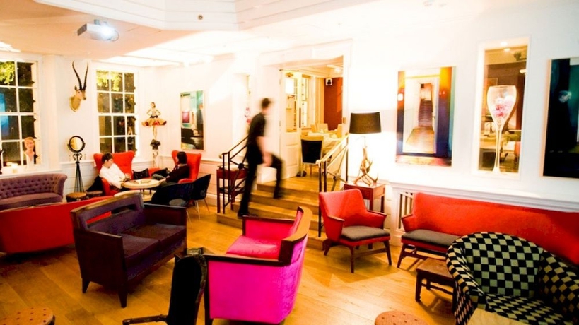 Imagen de los interiores del Hotel Berkeley Suites. Foto 13