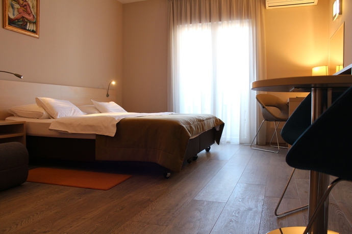 Imagen de la habitación del Hotel Berkeley and Day Spa. Foto 5