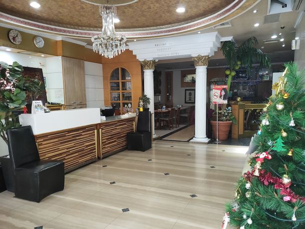 Imagen de los interiores del Hotel Berkeleys. Foto 19