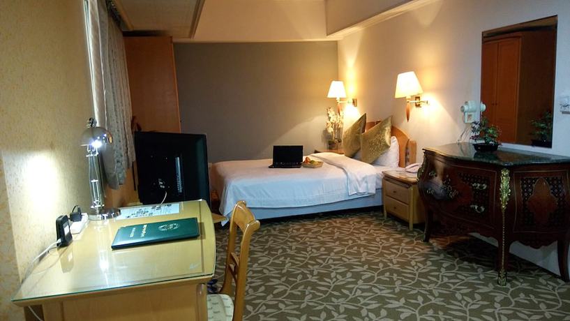 Imagen de la habitación del Hotel Berkeleys. Foto 12