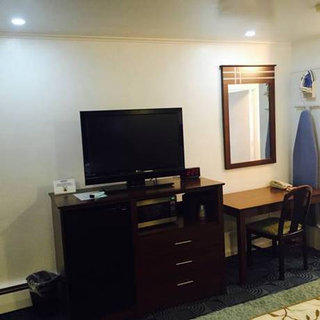 Imagen de la habitación del Hotel Berkshire Inn. Foto 8