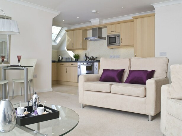 Imagen general del Hotel Berkshire Rooms-Bracknell. Foto 10