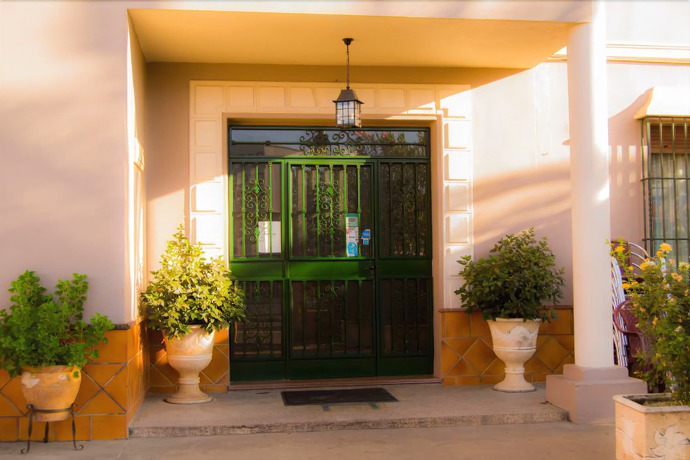 Imagen de los exteriores del Hotel Berlanga. Foto 12