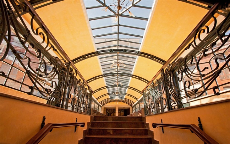 Imagen de los interiores del Hotel Berlin Park Vitosha. Foto 13