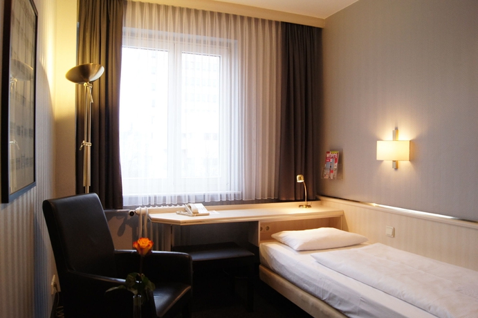 Imagen de la habitación del Hotel Berlin Plaza am Kurf&uuml;rstendamm. Foto 6