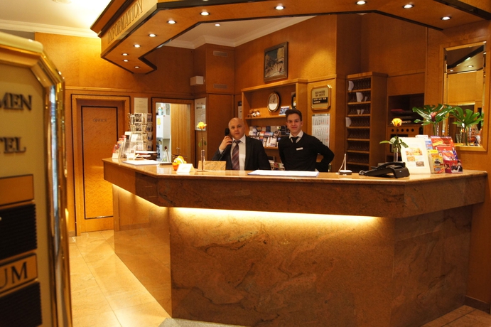 Imagen de los interiores del Hotel Berlin Plaza am Kurf&uuml;rstendamm. Foto 16