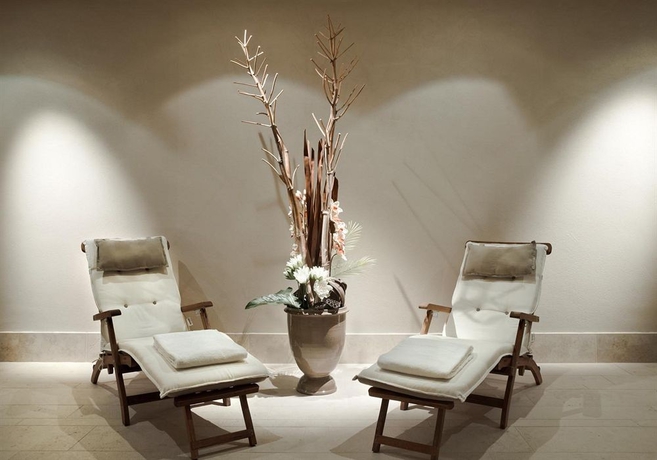 Imagen de la piscina del Hotel Berlin Potsdamer Platz by Leonardo Hotels. Foto 16