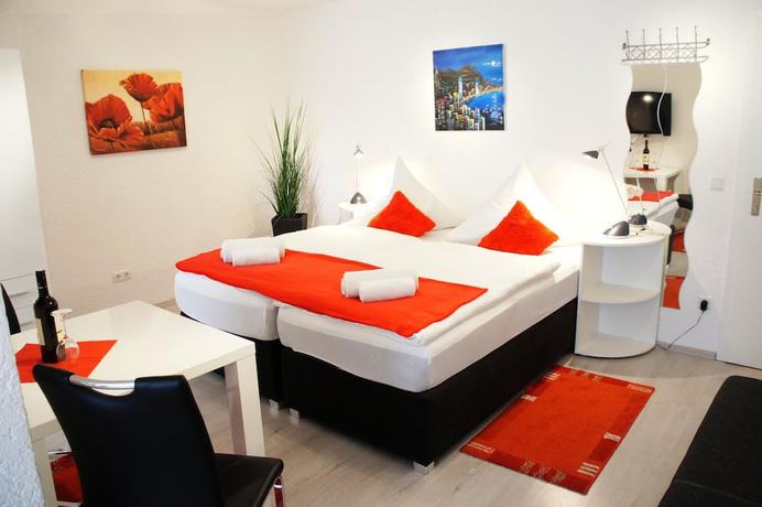 Imagen de la habitación del Hotel Berlin, Schwetzingen. Foto 13