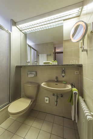 Imagen de la habitación del Hotel Berlin, Sindelfingen. Foto 12